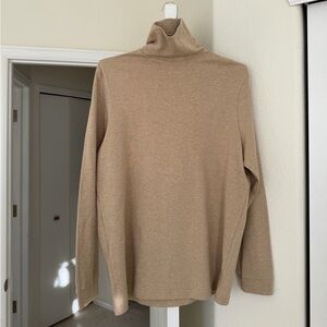 Club Room Men's Beige Turtleneck Sweater Size L, Never worn